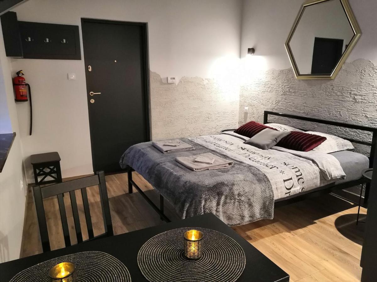 Lublin City Heart - Apartament Z Parkingiem Buitenkant foto